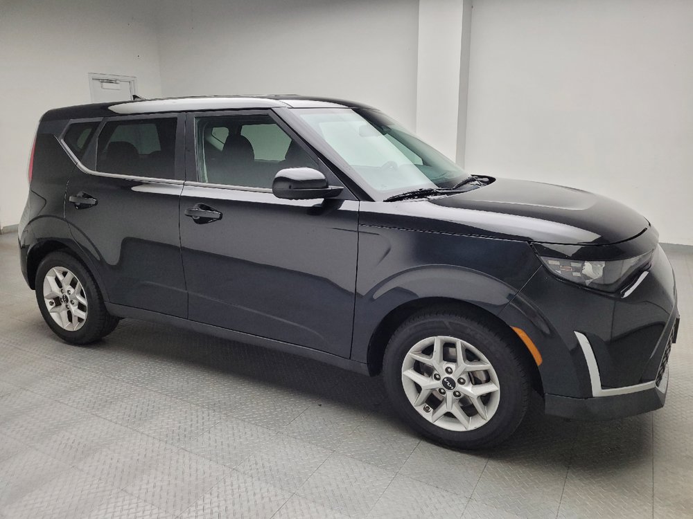 Used 2023 Kia Soul LX w/ Option Group 015 FWD image 11