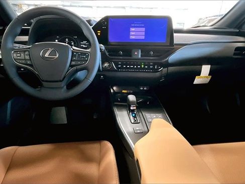 New 2025 Lexus UX 300h AWD image 5