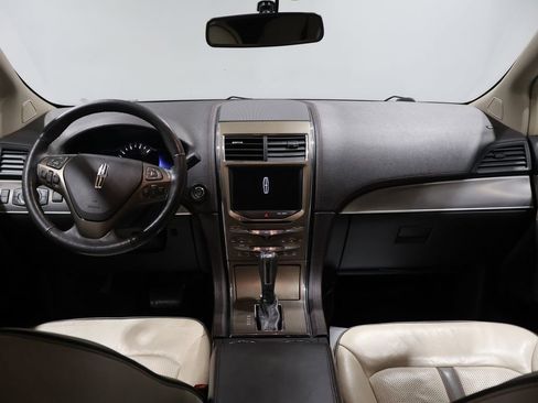 Used 2014 Lincoln MKX AWD w/ Equipment Group 101A image 16