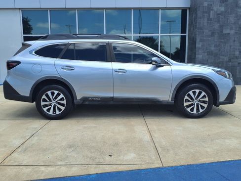 Used 2020 Subaru Outback Premium w/ Popular Package #1 AWD/4WD image 26