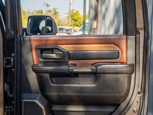 Used 2021 RAM 2500 Limited AWD/4WD image 39