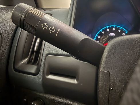 Used 2022 Chevrolet Colorado Z71 w/ Safety Package RWD image 22