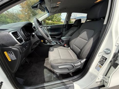 Used 2020 Kia Sportage LX FWD image 10