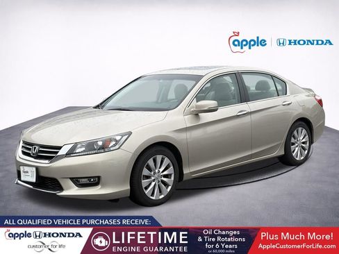Used 2013 Honda Accord EX image 3