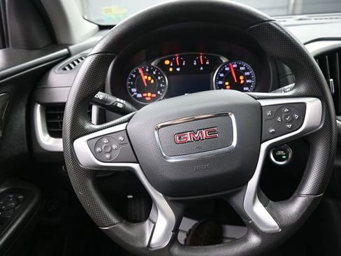 Used 2023 GMC Terrain SLE w/ Driver Convenience Package image 8