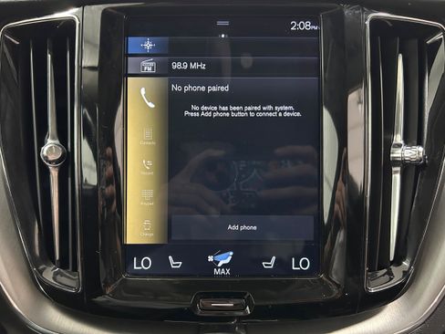 Used 2019 Volvo XC60 T5 Momentum w/ Multimedia Package AWD/4WD image 7