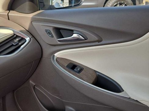 Used 2024 Chevrolet Malibu LT FWD image 8