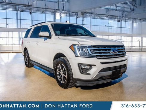 Used 2021 Ford Expedition XLT AWD/4WD image 32