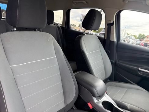 Used 2015 Ford Escape SE w/ Equipment Group 201A AWD/4WD image 38