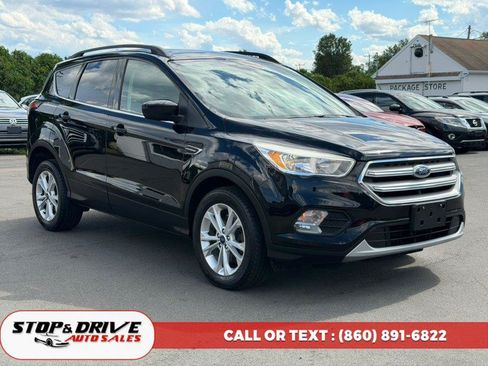 Used 2018 Ford Escape SE AWD/4WD image 3