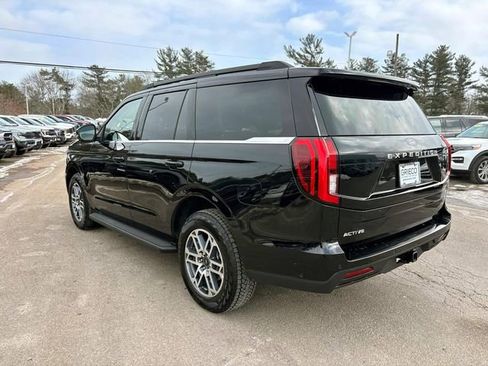 Used 2025 Ford Expedition Active image 5