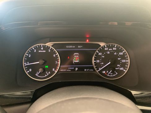 Used 2024 Nissan Pathfinder SV FWD image 25