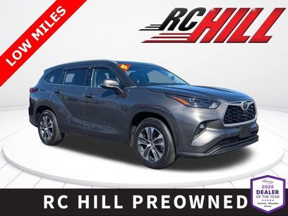 Used 2022 Toyota Highlander XLE