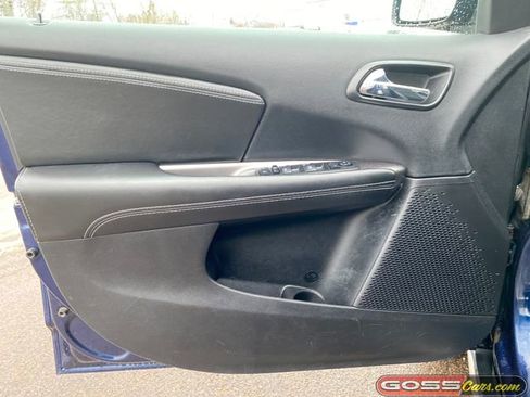 Used 2018 Dodge Journey Crossroad w/ Popular Equipment Group image 23