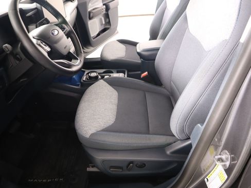 Used 2025 Ford Maverick XLT w/ XLT Luxury Package image 11