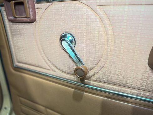 Used 1986 Nissan Pickup 4x4 King Cab image 38