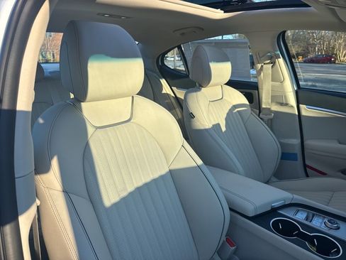 New 2026 Genesis G70 2.5T Prestige image 31