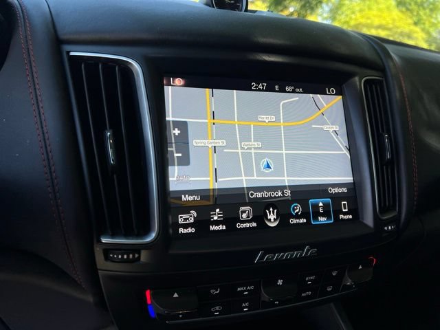 Used 2017 Maserati Levante S AWD/4WD image 39