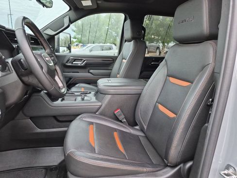 Used 2024 GMC Sierra 2500 AT4 w/ AT4 Premium Plus Package AWD/4WD image 19