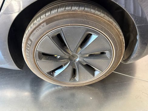 Used 2024 Tesla Model 3 Standard Range RWD image 10