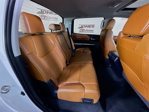 Used 2017 Toyota Tundra Platinum image 32