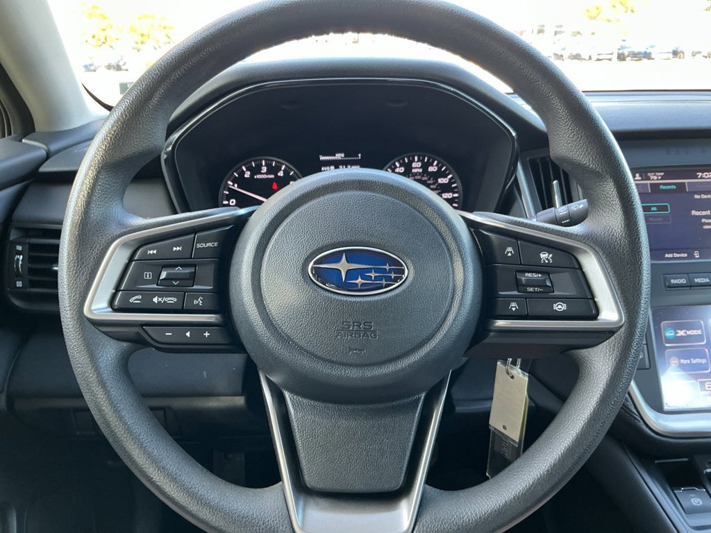 Used 2025 Subaru Outback AWD/4WD image 19