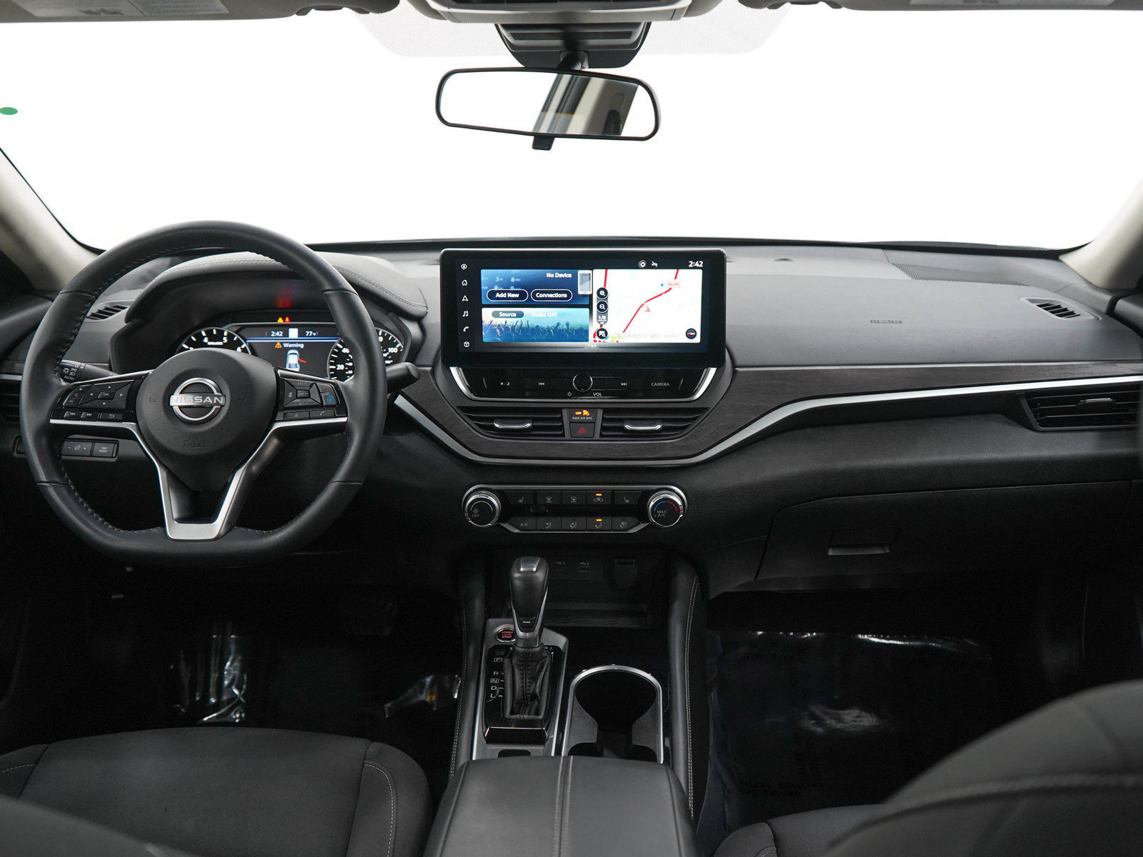 Used 2023 Nissan Altima 2.5 SV w/ SV Premium Package AWD/4WD image 14