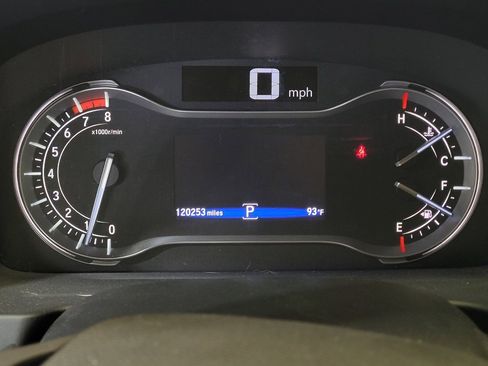 Used 2016 Honda Pilot Touring image 23