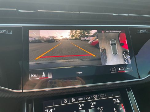 Used 2022 Audi RS Q8 4.0T image 24