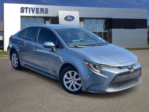 Used 2020 Toyota Corolla LE FWD image 1