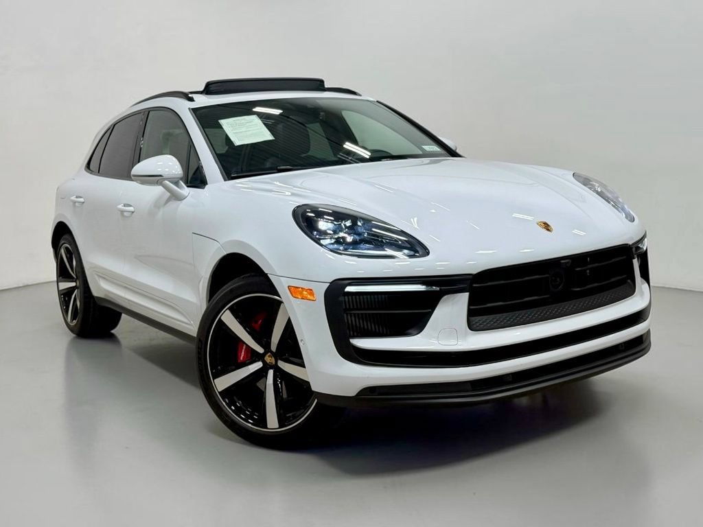 Used 2024 Porsche Macan S AWD/4WD image 4