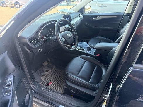 Used 2021 Ford Escape SEL FWD image 2