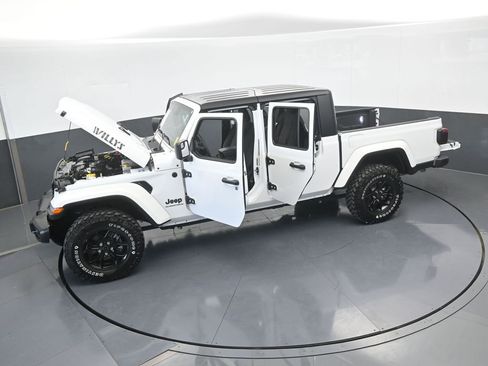 Used 2024 Jeep Gladiator Sport image 68