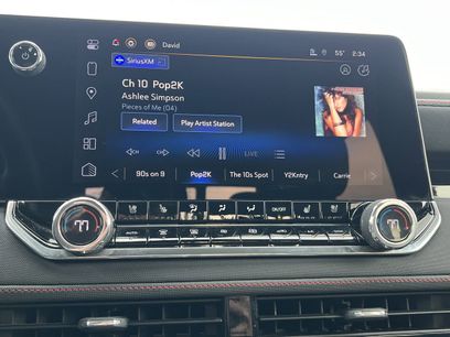 Used 2023 Chevrolet Colorado Z71 w/ Z71 Convenience Package 2