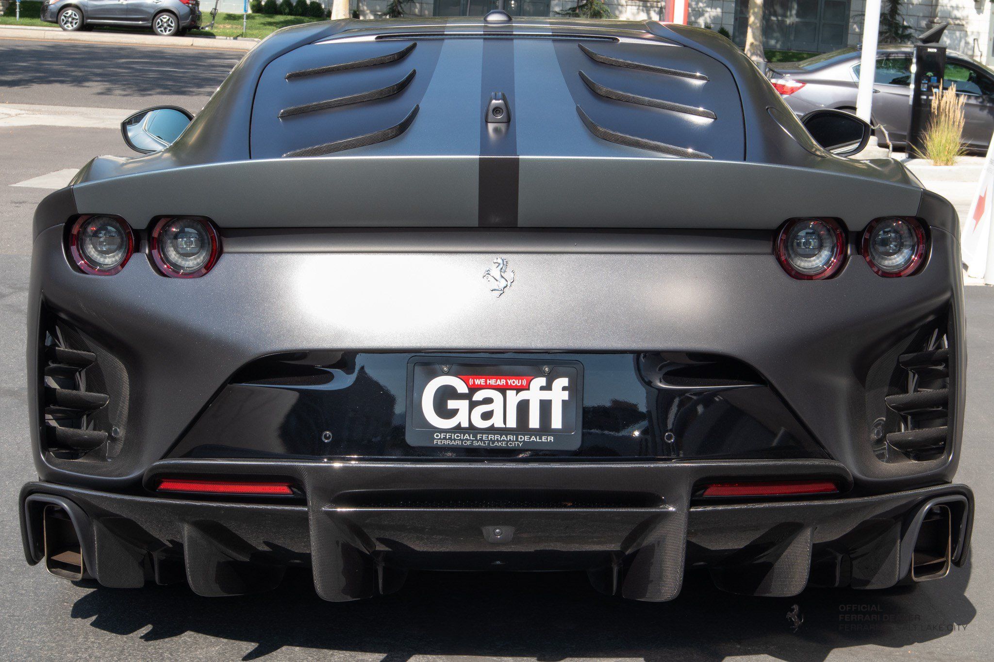Used 2023 Ferrari 812 Competizione RWD image 5