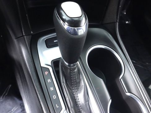 Used 2020 Chevrolet Equinox LS image 22