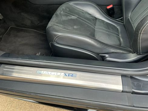 Used 2015 Jaguar F-TYPE R RWD image 27