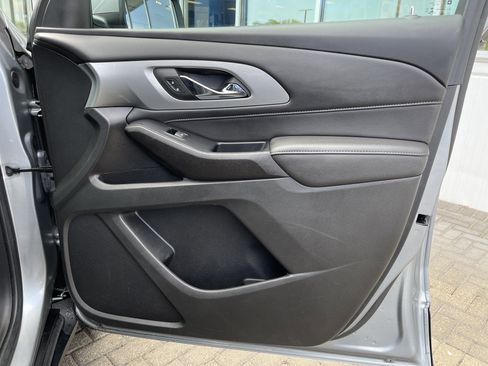 Used 2023 Chevrolet Traverse LT w/ LPO, Floor Liner Package image 37