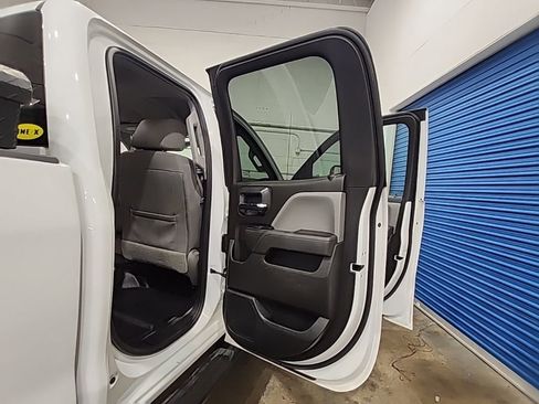 Used 2019 Chevrolet Silverado 2500 W/T AWD/4WD image 28