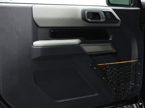 Used 2021 Ford Bronco Badlands image 11