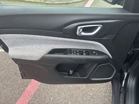 Used 2022 Jeep Compass Latitude w/ Convenience Group image 14