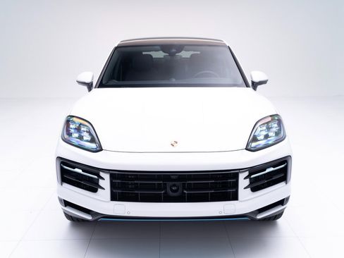 New 2026 Porsche Cayenne Coupe image 6