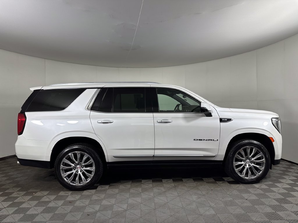 Used 2022 GMC Yukon Denali w/ Denali Ultimate Package AWD/4WD image 6