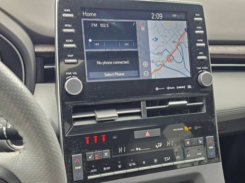 Used 2020 Toyota Avalon Limited w/ Advanced Safety Package FWD image 26