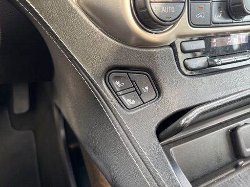 Used 2018 GMC Yukon Denali w/ Denali Ultimate Package image 23