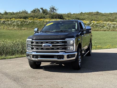 Used 2026 Ford F250 Lariat w/ Chrome Package AWD/4WD image 1