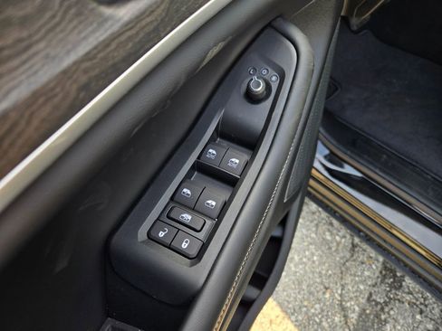New 2026 Jeep Grand Cherokee L Limited AWD/4WD image 11