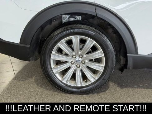 Used 2020 Ford Explorer XLT w/ Equipment Group 202A AWD/4WD image 11