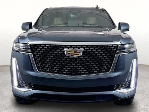 Used 2021 Cadillac Escalade Premium Luxury w/ LPO, Illumination Package AWD/4WD image 4