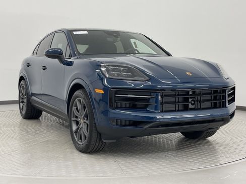 New 2025 Porsche Cayenne Coupe image 7